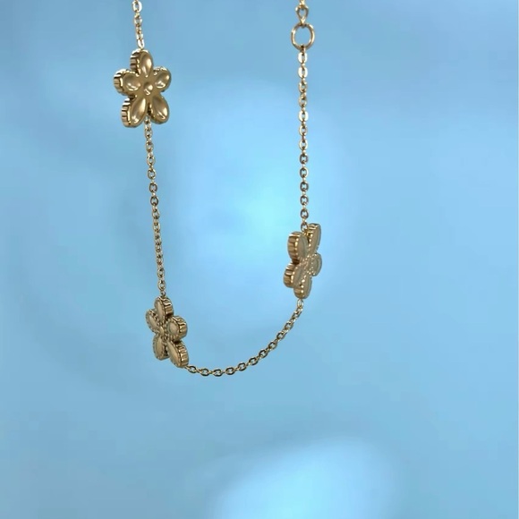 18k Gold Flower Chain Bracelet Bangle Stainless Steel Bracelet - Picture 5 of 6